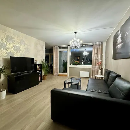 Appartement Modern 90 Sqm Free Parking *