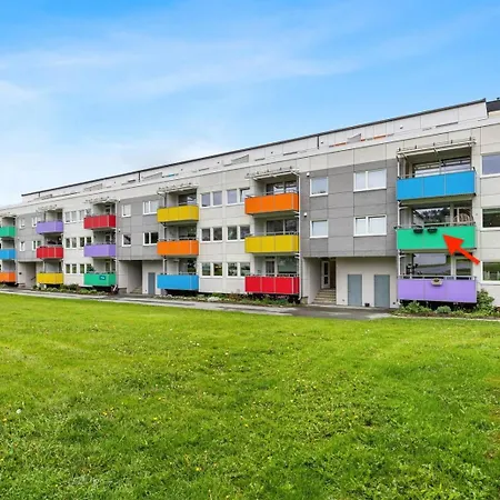 Modern 90 Sqm Free Parking Appartement *